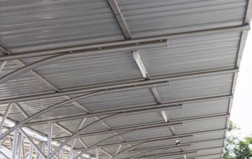 installing Teangue metal roofing